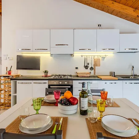 Nido Nel Vicolo By Interhome Dongo